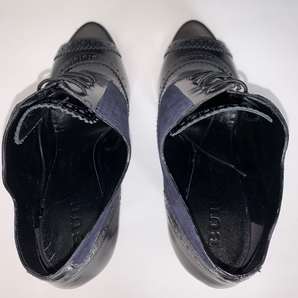 Burberry English Brunswick 110 Peep Toe Ankle Boot - Picture 13 of 16